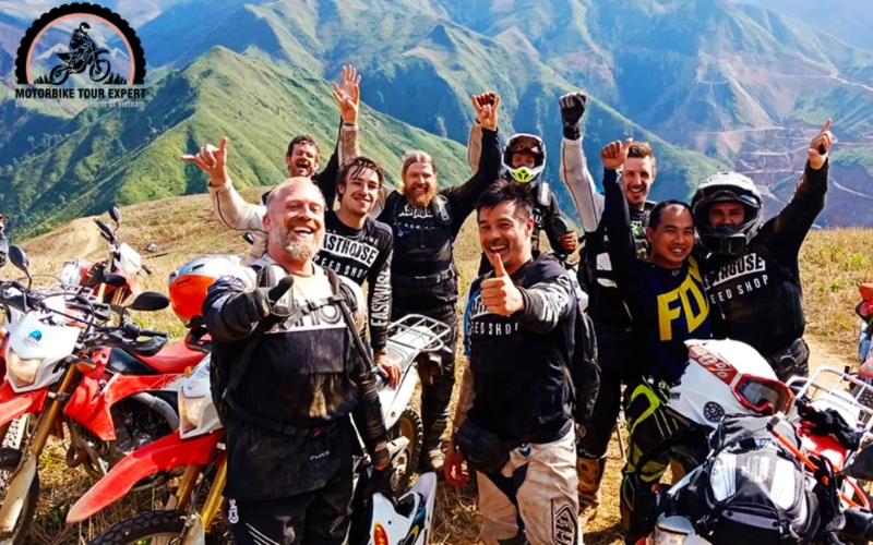 Tour phượt xe máy tại Vietnam Motorbike Tours